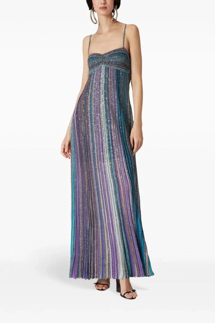 DS24WG1O Sleeveless maxi dress in lame pleated knit