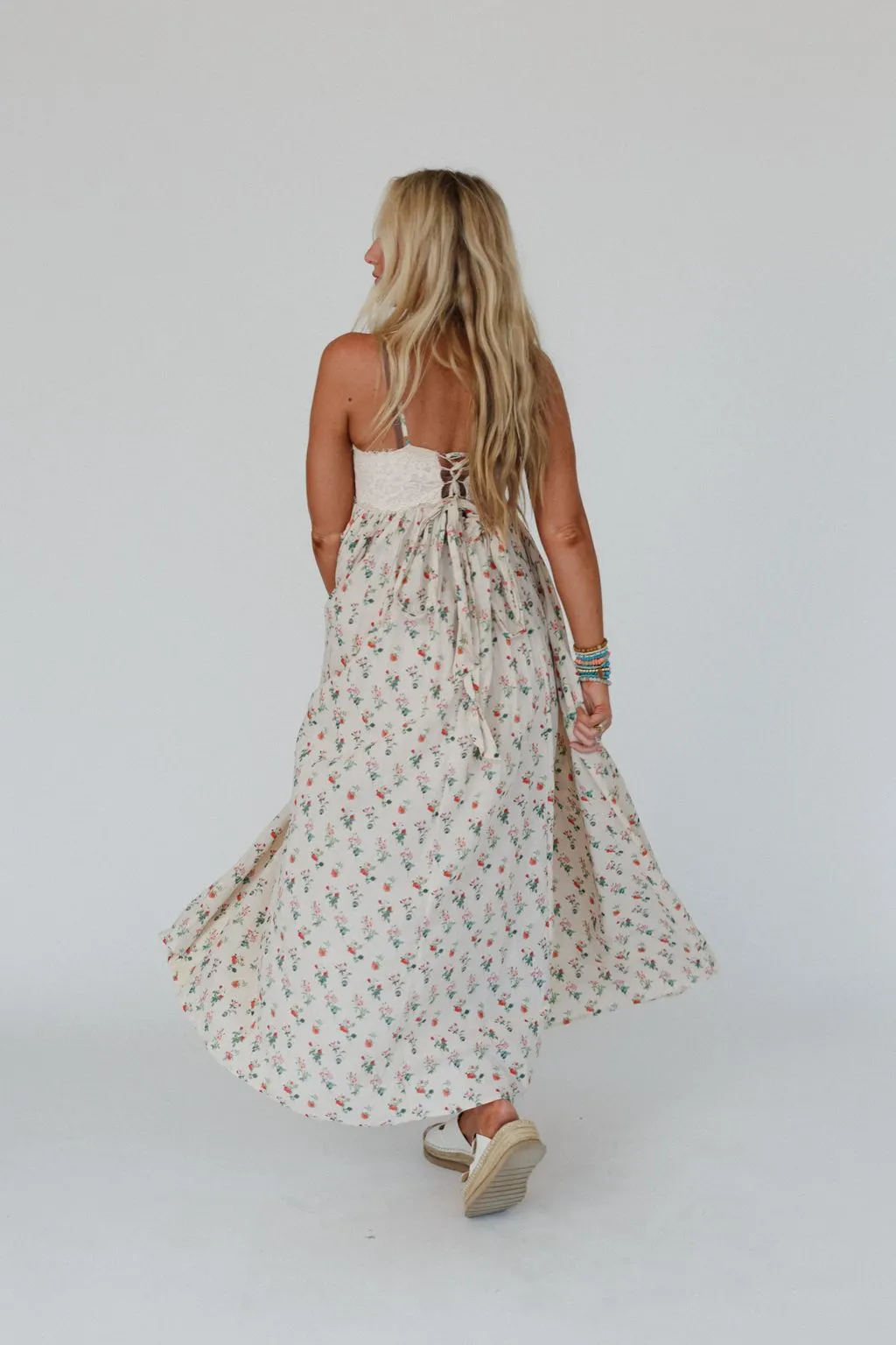 Hidden Hills Floral Maxi Dress - Peach