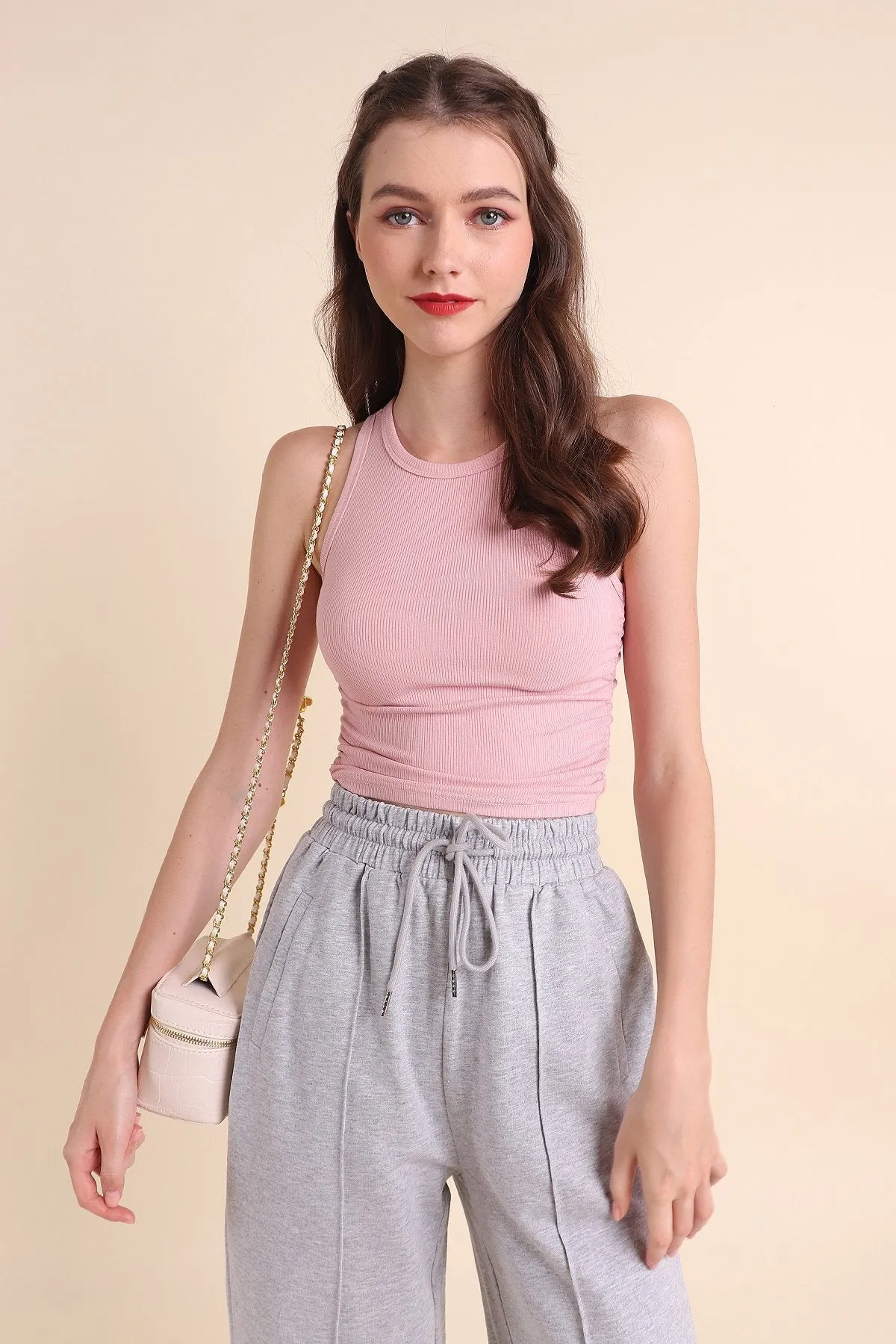 MADEBYNM BASIC ERINA RUCHED RIBBED TOP IN LAKE PINK