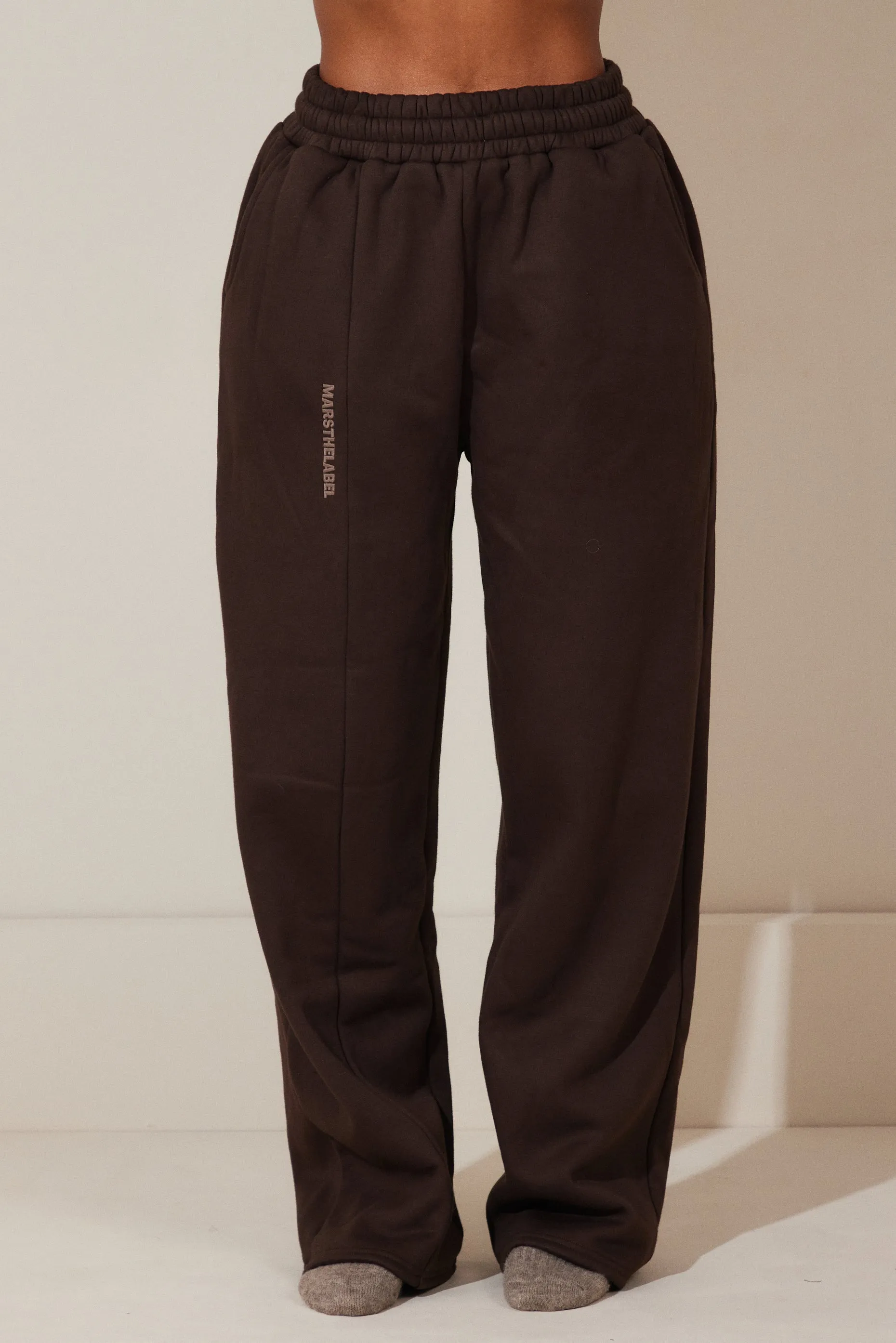 The Essentials Joggers - Brown