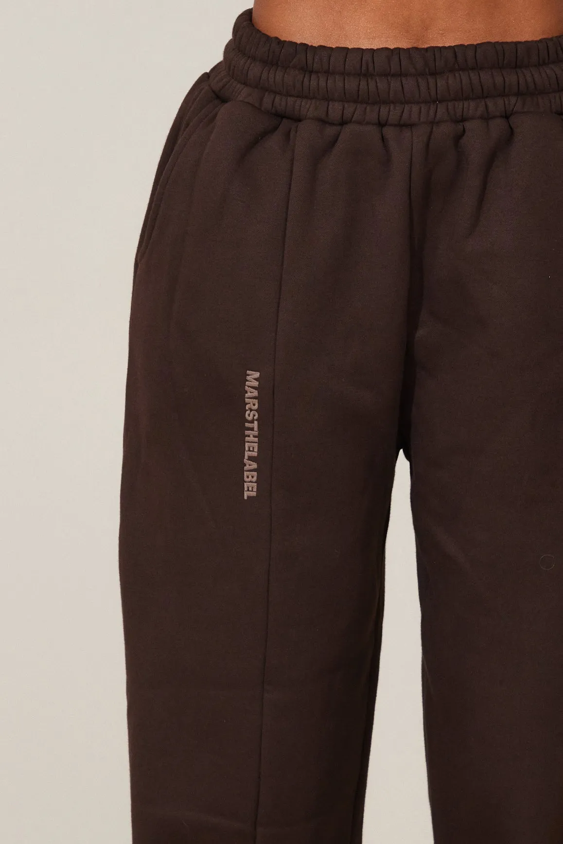 The Essentials Joggers - Brown